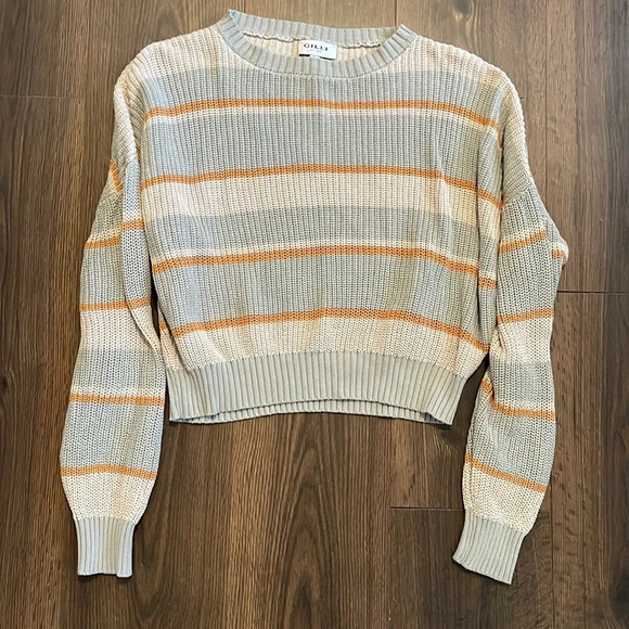 Gilli | Strip Crop Sweater - Picture 1 of 5